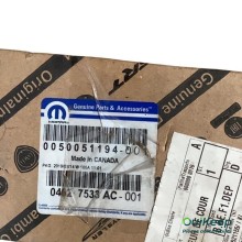 Napinacz paska - CHRYSLER Pacifica - 04627533AC